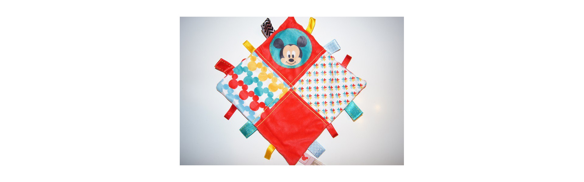 Doudou Mickey etiquette
